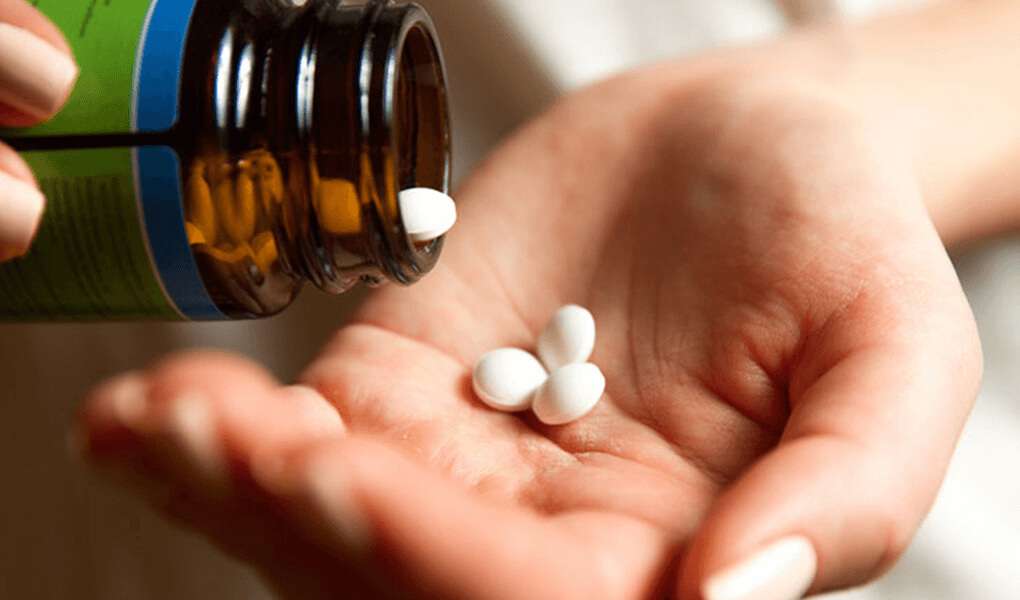 الأدوية والإبر المستخدمة في علاج التلقيح الصناعي