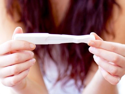Колко често се посещава гинеколог по време на бременност?