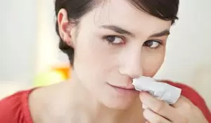 Hamilelikte Burun Kanaması Neden Olur? Tehlikeli Midir?