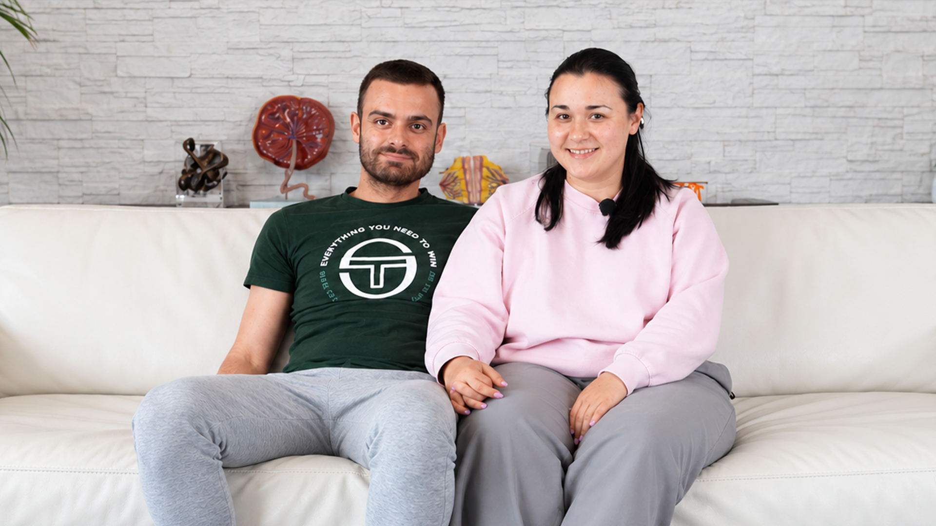 لا معنى للأيام الحلوات التي بقيت عالقة أمام أعينكم؟