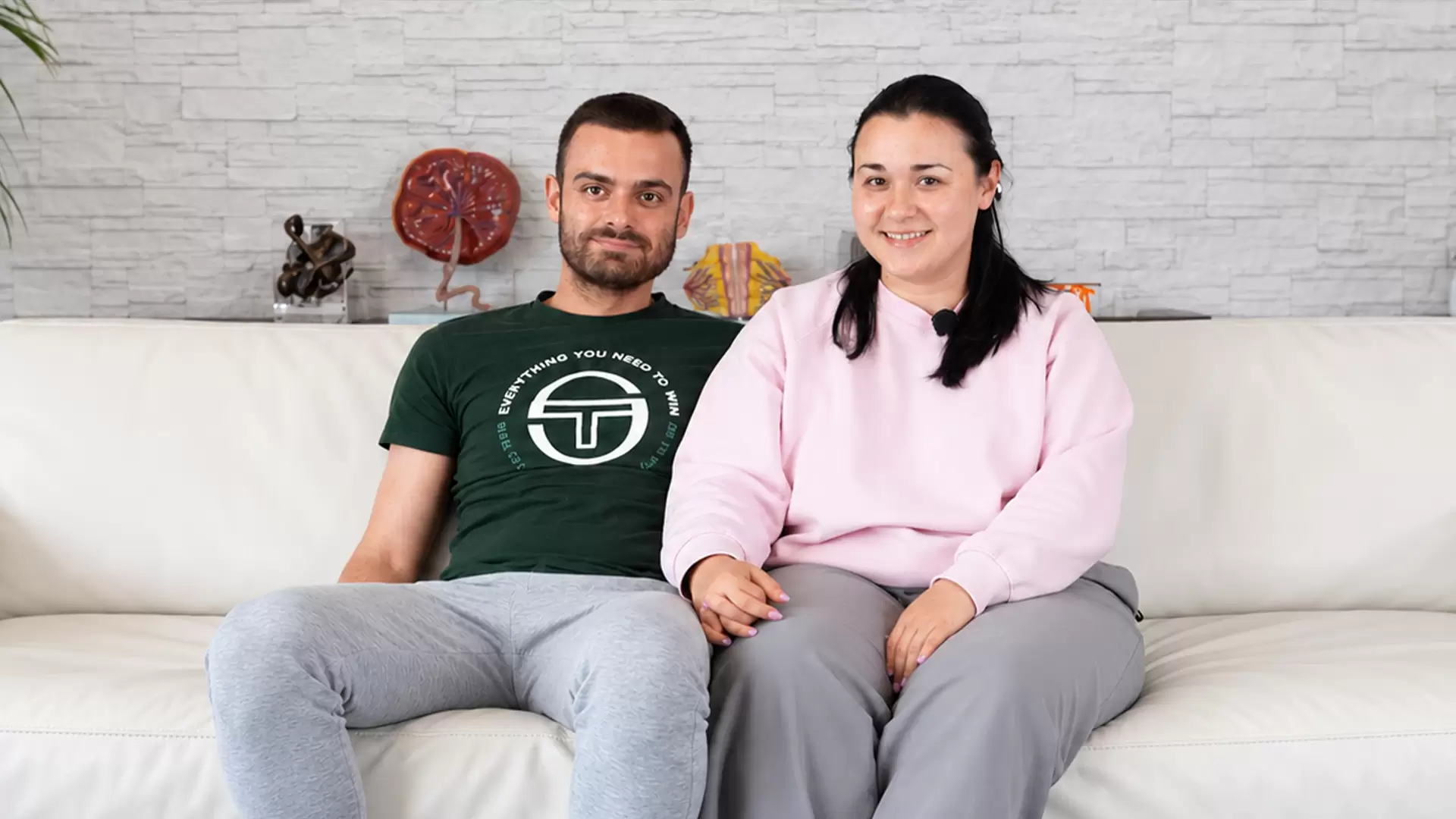 لا معنى للأيام الحلوات التي بقيت عالقة أمام أعينكم؟